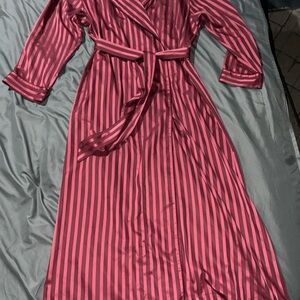 Cabernet Pink Striped Robe